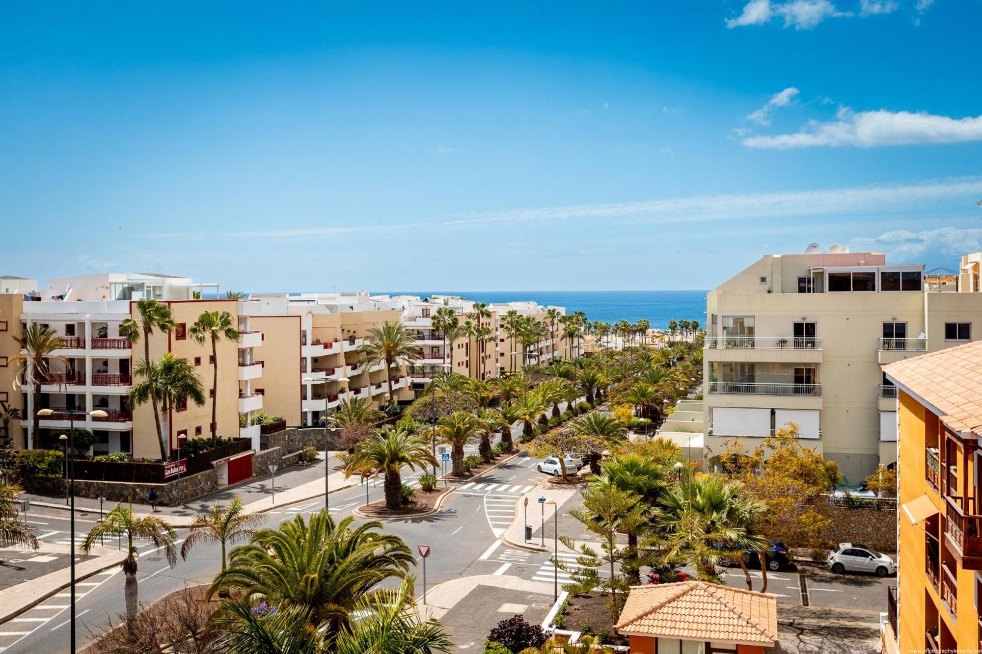 Sunset Palm Mar - Family Friendly Suites Exteriör bild