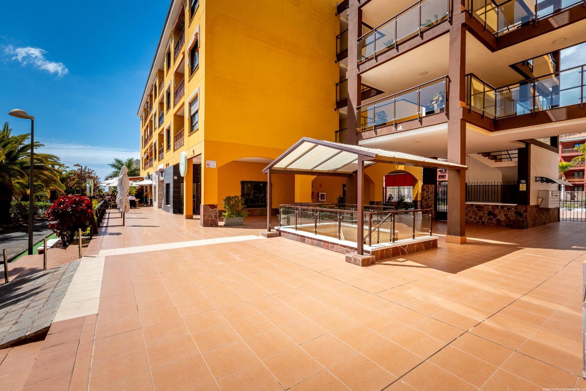 Sunset Palm Mar - Family Friendly Suites Exteriör bild