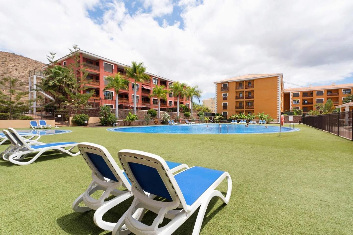 Sunset Palm Mar - Family Friendly Suites Exteriör bild